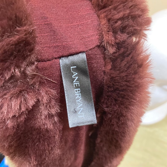 2 for 1! Lane Bryant Faux Fur Infinity Scarves, Burgundy and Teal (NWT) - Picture 9 of 13